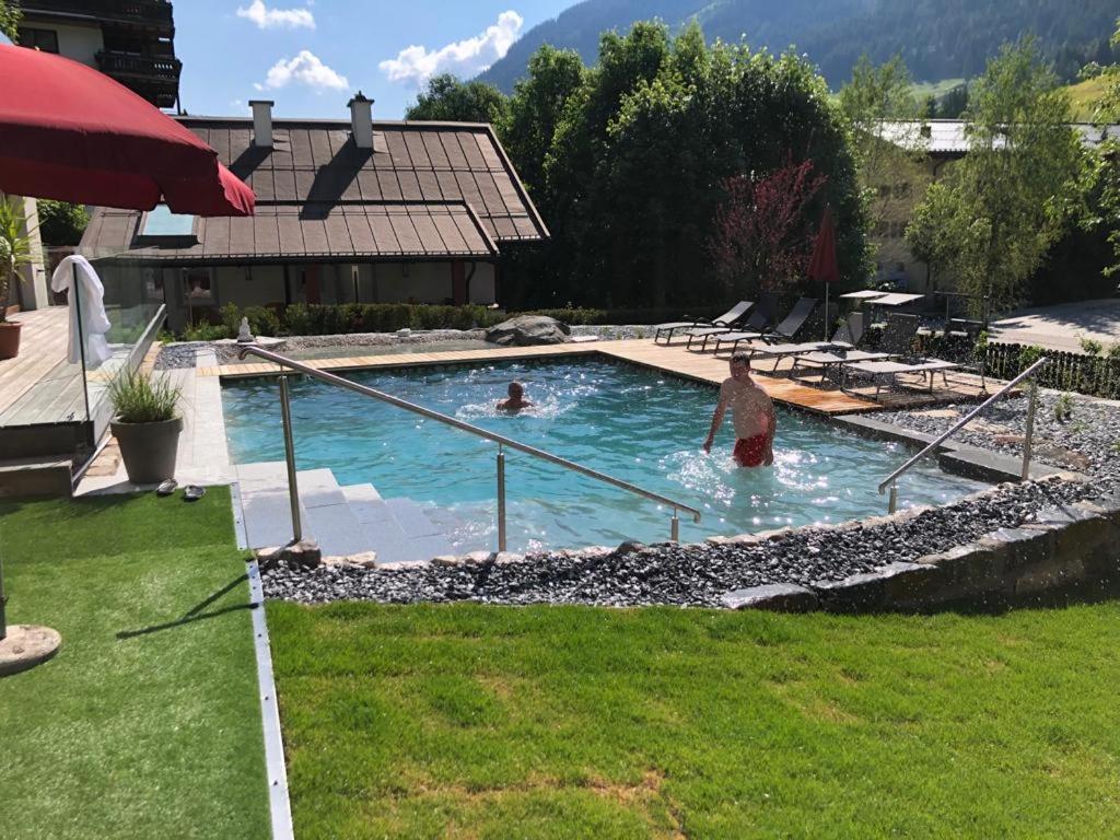 Hotel Alpenblick Saalbach-Hinterglemm Bagian luar foto