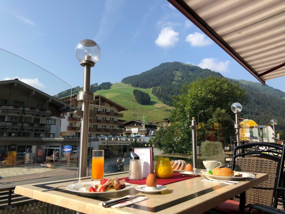 Hotel Alpenblick Saalbach-Hinterglemm Bagian luar foto